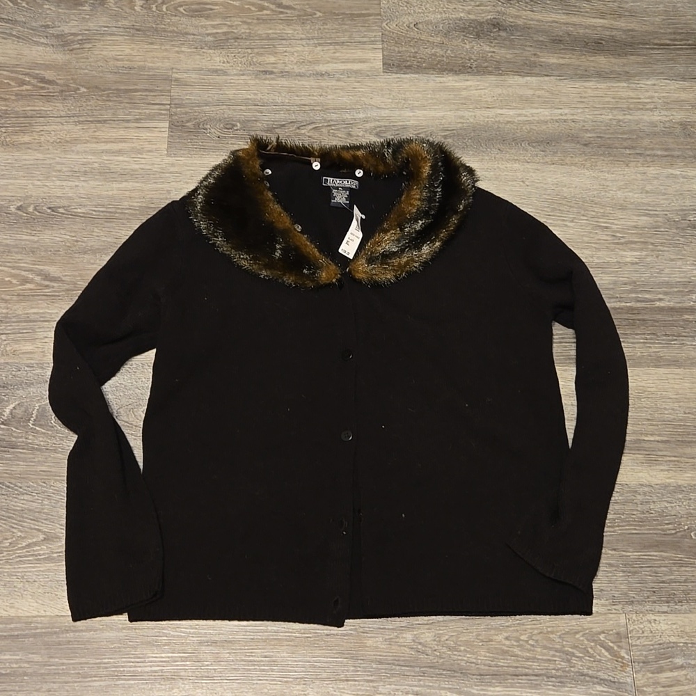NWT Harold's black button front cardigan with faux fur collar sz XL